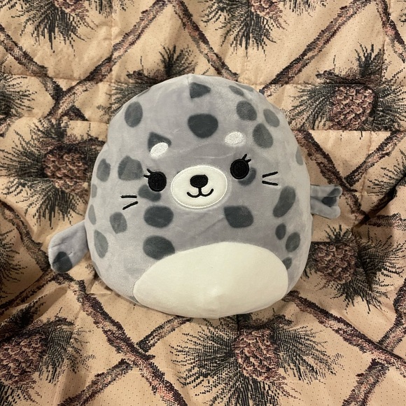 8” Isis the Seal Squishmallow - Picture 1 of 1